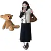 Nuevo Vestido de Maternidad Otoño/Invierno 2026 Estilo Coreano Moda Elegante Chaleco + Falda Base Suave y Engrosada Conjunto de Maternidad