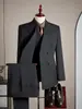 Traje Rayado de Doble Botonadura de Alta Gama para Hombre con Solapas de Muesca, un Traje Formal de Negocios Sofisticado que es Lavable a Máquina y No Necesita Planchado