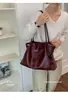 Bolso retro de alta gama para mujer, tendencia otoño/invierno 2026, bolso de hombro versátil con tacto lujoso, bolso tote de gran capacidad
