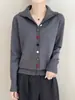 Suministro Directo de Fábrica Cárdigan de Cuello Alto Chaqueta para Mujer Otoño e Invierno Botón Colorido Tejido de Punto Top Corto Retro Elegante