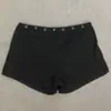 Shorts Feminino Sexy Estilo Gótico Moderno e Simples com Decoração de Rebites, Shorts Casuais para o Verão, Calças Estilo Ins Retro High Street