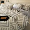 Juego de ropa de cama de cuatro piezas de alta calidad, amigable con la piel, todo algodón cepillado, funda de edredón estilo nórdico simple, ropa de cama de algodón puro, juego engrosado