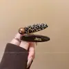 Conjunto de 2 Peças de Presilhas de Cabelo Redondas com Estampa de Leopardo, Presilhas para Mechas Laterais, Novas Presilhas de Cabelo de Alta Qualidade para Franja 2026