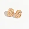 Joyería de Moda Transfronteriza Europea y Americana, Pendientes Minimalistas Florales Elegantes y Frescos para Mujer, Clavos Lisos Sencillos de Metal en Forma de Ola