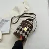 Bolso Pequeño Versátil Retro Transfronterizo para Mujer 2026 Nueva Moda Nicho Bolso Cruzado Bolso de Mano Acolchado Texturizado Bolso Cubo