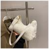 Bolso Mao Mao portátil de diseño de nicho para mujer, nuevo bolso de hombro de felpa de alta gama, combinable, de gran capacidad, para axilas, 2024