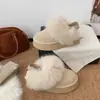 Pantuflas de felpa para mujer para usar en exteriores, pantuflas de lana de alta gama con suela gruesa y puntera en forma de estrella con tiras traseras, pantuflas de algodón cálidas y forradas de felpa para el invierno 2026