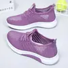 Bai Zhenhe 2026 Verano Nuevos Zapatos de Tela del Viejo Pekín para Mujer Zapatos de Malla Transpirables con Superficie de Malla Hueca Suela Suave Versátiles Deportivos