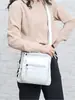 Bolso de mano para mujer, bolso bandolera, bolso de hombro único, exquisita sensación de alta gama, lujo ligero, pequeño bolso cuadrado para ir al trabajo, venta al por mayor, mochila de gran capacidad