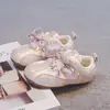 Zapatillas estilo ballet para niñas, nueva colección primavera/otoño 2026, suela blanda, zapatillas de entrenamiento versátiles alemanas, parte superior de cuero, estilo Forrest Gump