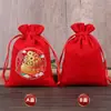 Bolsa de terciopelo con estampado rojo caliente y cordón, estilo chino, patrón auspicioso, bolsa de brocado, bolsa para dulces y joyas de Año Nuevo