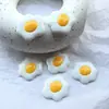 Aretes para funda de teléfono móvil DIY accesorios para aretes comida de simulación huevo frito huevo escalfado resina material para accesorios al por mayor