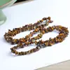 Cristal Natural Ojo de Tigre Piedra Desmagnetizada Grava Piedra Cruda Pulida y Pulida Tiras Largas Pulsera DIY Hecha a Mano Venta al por Mayor
