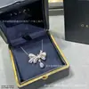 Colar de Diamante Gota d'Água Graff Versão Alta V Dourada Luxo Leve Versátil Mesmo Estilo Pingente Totalmente Diamantado Corrente para Clavícula Feminina Processo CNC