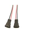 Los fabricantes producen lámparas de xenón LED para automóviles modificadas y equipadas con un arnés de cableado para faros antiniebla H8H11, un grupo de cables de interruptores universales de uno a dos.