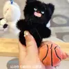 Colgante de Gato Deportivo Original Jinnew - Llavero Colgante de Peluche Elástico Adorno Colgante Pequeño Lindo Regalo