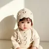 Gorro para bebé, gorro de punto de invierno, lindo diseño floral dulce estilo coreano, gorro que cubre las orejas, gorro grueso y cálido para bebés y niños pequeños