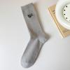 Otoño e invierno nuevos calcetines medias de tubo medio para hombre primavera y otoño calcetines desodorantes absorbentes de sudor para hombre bordado deportes niños tubo largo