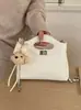 Nova Bolsa Feminina da Moda 2026, Bolsa de Ombro com Design Retro de Nicho, Bolsa Quadrada Pequena Transversal Elegante e da Moda com Corrente