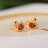 One Deer Silver S925 Sterling Silver banhado a ouro South Red Agate Personality Swan Brincos Vintage Elegantes Brincos Pequenos Femininos
