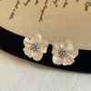 Pendientes con textura de flor de perla de circón, personalidad femenina, moda elegante, suaves, combinables con todo.
