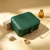 Caja de joyería antioxidante de fábrica, caja de embalaje para accesorios de cuero, caja de almacenamiento para anillos, pendientes, pulseras con personalización de logotipo