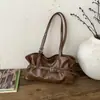 Versão Coreana 2025 Inverno Nova Moda de Nicho Bolsa de Axila para Mulheres, Grande Capacidade para Deslocamento Diário Bolsa de Ombro Simples