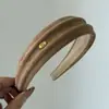 Acessório de Cabelo Headband Retro Estilo Coreano Camurça Sintética Aba Larga Coroa Alta Côncavo-Convexo Etiqueta Dourada Headband Cobertor de Rosto Grampo de Cabelo Novo