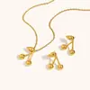 Pendientes Pequeños de Cereza Transfronterizos Europeos y Americanos Acero Inoxidable Chapado en Oro de 18 Quilates Elegante Diseño de Nicho Collar de Gama Alta para Mujer