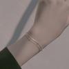 Pulsera de Cadena de Hueso de Serpiente de Doble Capa Simple y Fresca de Temperamento a la Moda para Mujer Accesorios de Moda Japoneses y Coreanos Joyería Regalo