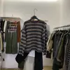 Nova Moda Coreana Outono 2025 Versátil Emagrecedora Elegante Gola Redonda Solta Casual Manga Longa Feminina Camiseta Listrada
