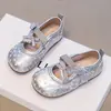 Zapatos de princesa de moda de lunares para niñas, nueva colección de otoño 2026, zapatos de princesa de suela blanda para niñas pequeñas, merceditas dulces