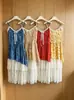 Vestido Floral Francês com Alças Finas Verão Renda Patchwork Irregular Camadas Vestido de Comprimento Médio Vestido Floral com Alças Finas