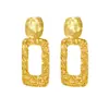 Aretes Europeos y Americanos Que No Se Desvanecen, Collar Versátil de Gama Alta en Oro de 18 Quilates, Aretes Franceses de Lujo Accesible, Joyería de Aretes de Material de Cobre