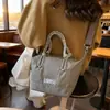 Bolso Cruzado Estilo Retro Transfronterizo, Bolso de Mano de Gran Capacidad para Mujer, Bolso Cruzado de Moda Tendencia Nuevo Invierno 2026