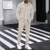 Conjunto de Camisa Workwear com Jaqueta Casual de Bolso Duplo de Outono Novo Europeu e Americano para Homens com Gola Waffle, Manga Longa e Calça Longa