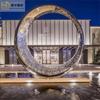 Acero inoxidable gota de agua rociador hotel piscina plaza exterior espejo decoración metálica escultura fabricación decoraciones