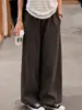 Pantalones cargo de dobladillo curvo en color marrón para mujer, nuevo de verano 2026, finos, de corte holgado, pantalones casuales de nueve puntos de pierna ancha en un estilo relajado boyfriend