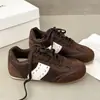 Versão auto-mantida! Cadarço bloco de cores salto oculto sapatos de treino alemães femininos 2026 novos retrô versáteis sapatos Forrest Gump sapatos esportivos femininos