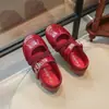 Sapatos de Couro para Meninas 2026 Primavera/Verão Novo Estilo Temperamento de Menina Pequena Sapatos de Princesa da Moda Estilo Britânico Elegantes Sapatos Individuais para Bebês