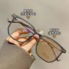 Novos Óculos Smart com Armação Degradê, Mudança de Cor, Ultra Leves, Anti-Luz Azul, Podem Ser Equipados com Lentes de Grau, Hastes de Madeira com Rebites Modernos, Versáteis para Uso Diário