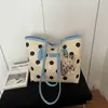 Bolsa de ombro retrô estilo coreano para mulheres, nova bolsa de ombro de bolinhas de luxo leve de nicho outono e inverno 2026 para mulheres