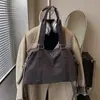 2026 Nuevo Bolso Boston Retro de Nicho para Mujer Gran Capacidad Alta Apariencia para Viajes Diarios Bolso de Mano Cruzado de un Solo Hombro