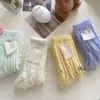 Meias grossas forradas com fleece quentes de outono e inverno para mulheres, meias de imitação de veludo de marta de comprimento médio, meias de chão de cor sólida, meias de dormir de cor doce