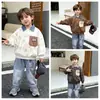 Conjunto de Dos Piezas Sudadera con Estampado de Letra de Media Pantalla Nuevo Primavera 2026 para Niños, Ropa Elegante para Bebé, Atuendo Infantil Casual de Manga Larga de Moda