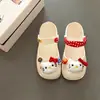 Zuecos de peluche de gatito de dibujos animados con suela gruesa poco profunda para mujer, sandalias planas de moda de verano de estilo simple, zapatos casuales de doble uso