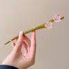 Nova Presilha de Cabelo Floral Elegante 2026 para Mulheres, Presilha Versátil de Estilo Antigo, Presilha para Traje Antigo, Presilha de Imitação de Sândalo, Acessório de Cabelo
