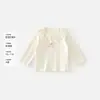 Ropa interior para niñas de algodón puro con cuello de encaje, capa base para bebé, elegante, para primavera y otoño, ajustada, transpirable, suave, top de manga larga para bebé