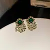 Pendientes de mariposa y flor de circón verde ultrabrillante transfronterizos, sensación de lujo ligero de alta gama, pendientes versátiles con un diseño único