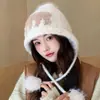 Gorro de lana tejido a mano estilo retro para mujer, otoño e invierno, estilo coreano, grueso, a prueba de frío, cálido, con orejeras, sombrero Lei Feng que hace que la cara se vea más pequeña